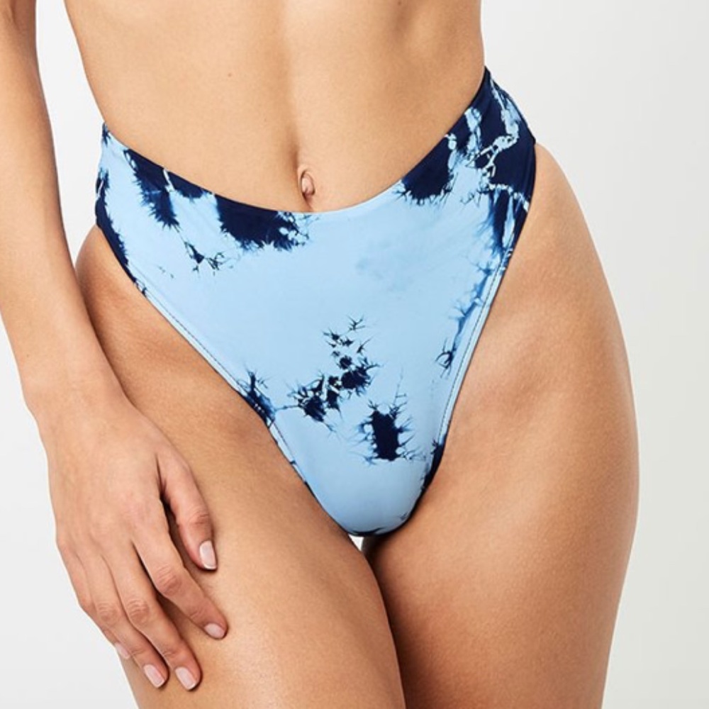 Frankie's Bikinis Jordan Bottom - Blue Tie Dye